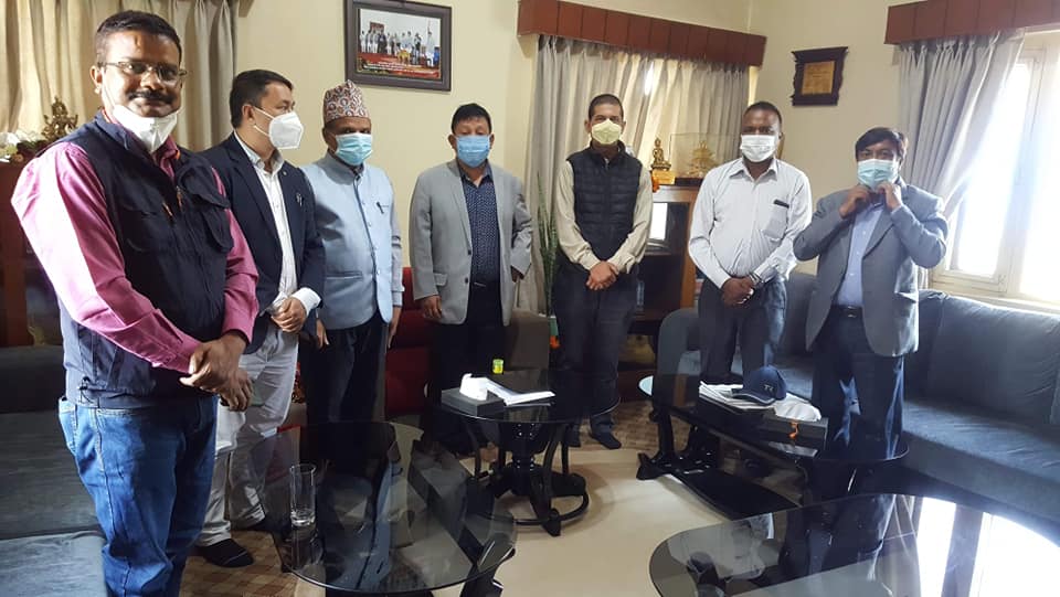 पत्रकारका समस्या समाधान गर्न सञ्चारमन्त्री गुरुङ प्रतिबद्ध