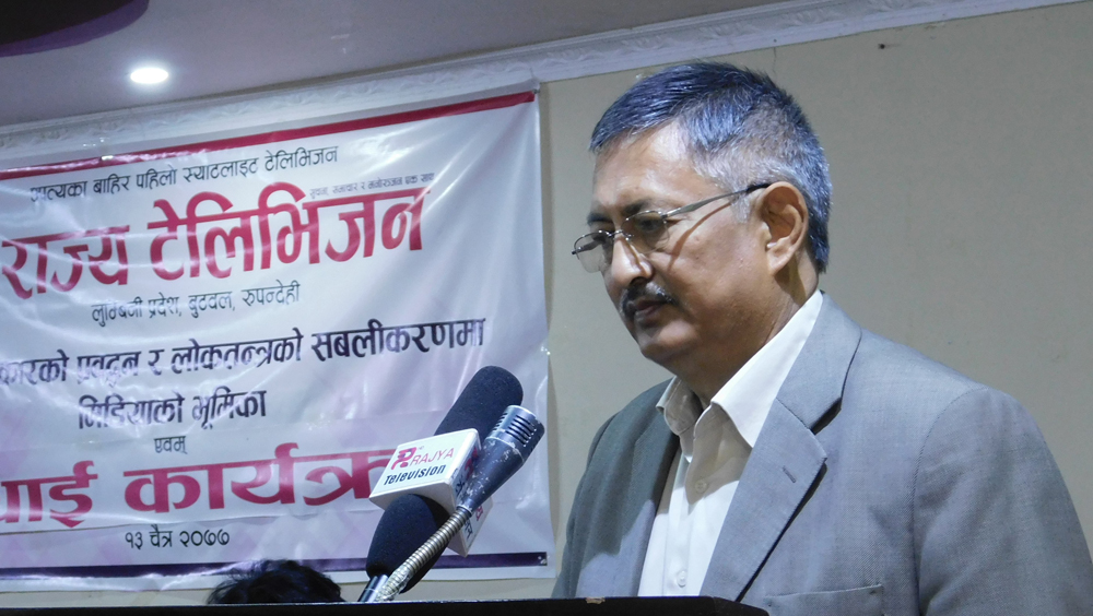 अब कांग्रेस मौनतामा बस्न हुँदैन : खाँण 