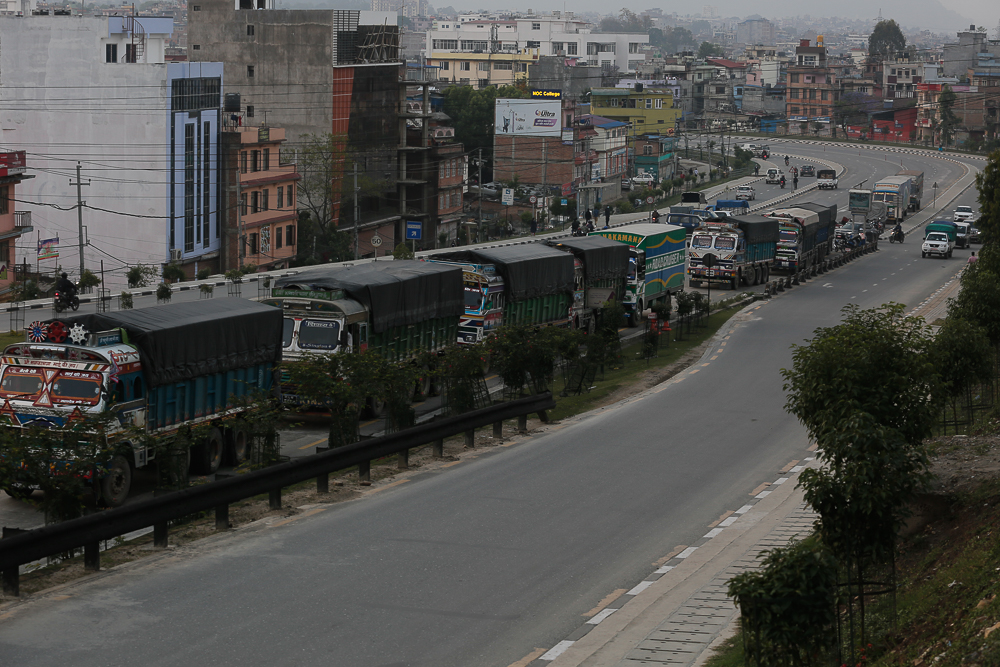 निषेध आदेशको चौधौं दिनको काठमाडौं [सात तस्बिर]