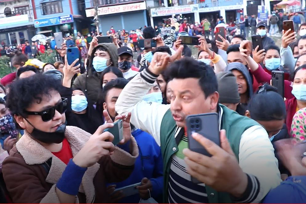 पल शाह प्रकरणलाई यसरी गिजोल्दैछन् युट्युबर र कथित अभियन्ता