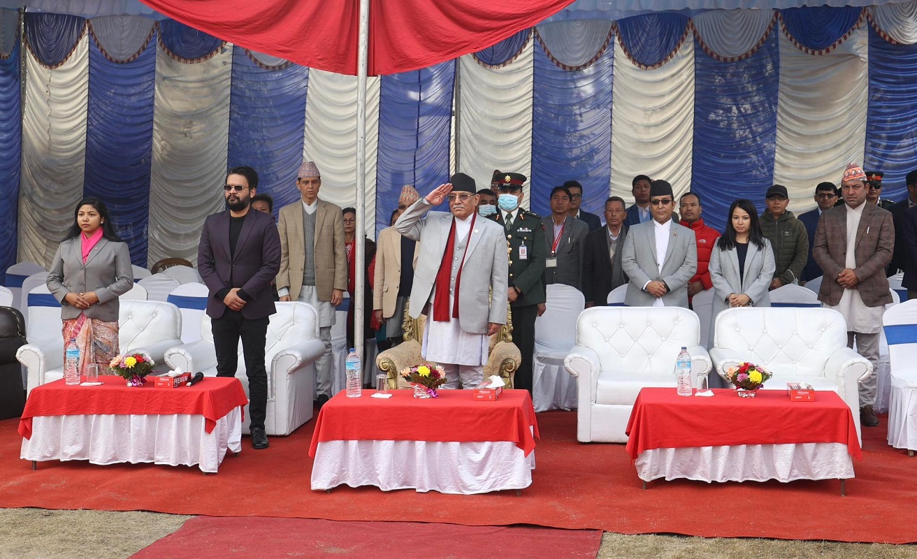 सहिद स्मारक पुगेर श्रद्धाञ्जली अर्पण गर्दै प्रधानमन्त्री प्रचण्ड [तस्बिरहरू]
