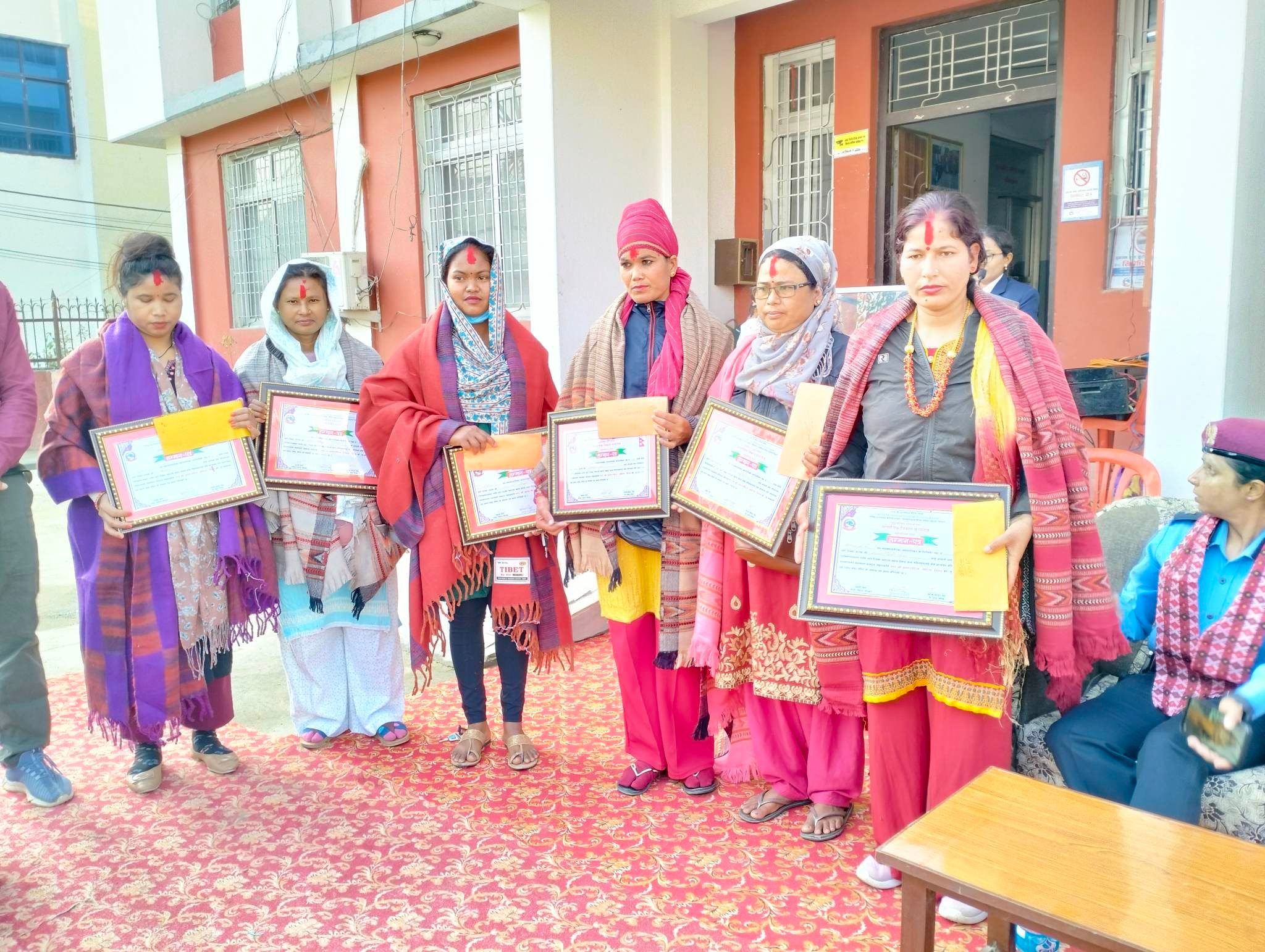 धनगढीमा ६ जना अटो चालक महिला सम्मानित