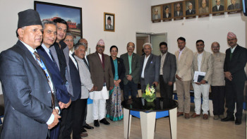 बैंक तथा वित्तीय संस्थाको अवस्थाप्रति गभर्नर संवेदनशील
