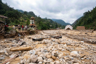 रोशी खोलाको ९ किलोमिटर सीमांकन सकियो, असोज बाढीले तहसनहस व्यक्तिको जमिन खोजिँदै