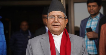 सभामुखसँग तीन दलका शीर्ष नेताको भेट