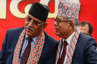 नेकपा एसका शीर्ष नेताहरू मन्त्रालय भागबन्डाको गाँठो फुकाउन बालुवाटार पुगे