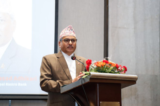 मौद्रिक नीति अर्थतन्त्र केन्द्रित हुन्छ, कसिलो-लचिलो भन्ने हुँदैन : गभर्नर अधिकारी 