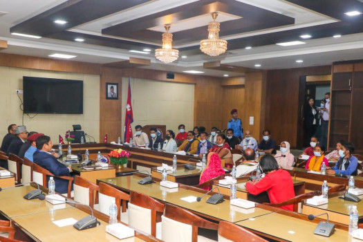 मिटरब्याजपीडित र सरकारबीच वार्ता जारी