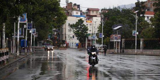 देशका केही स्थानमा चट्याङसहित वर्षाको सम्भावना 
