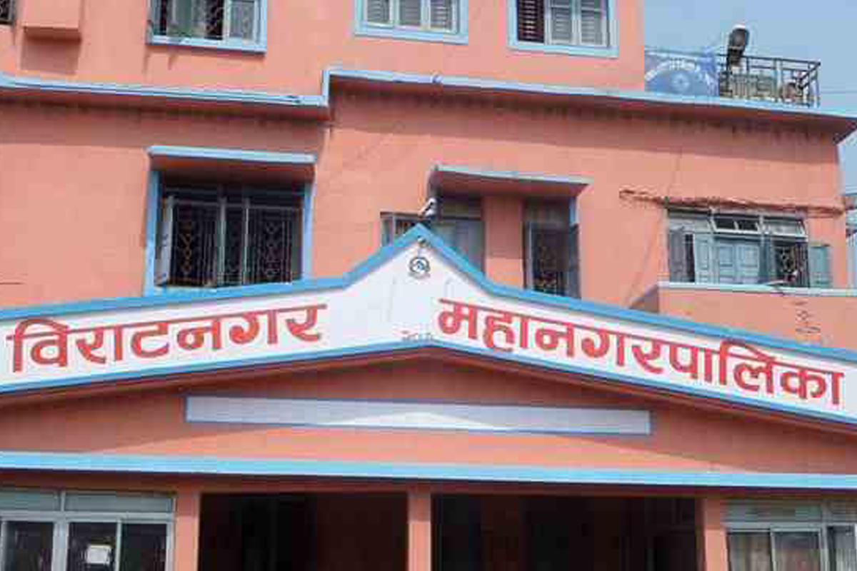 हरेक शुक्रबार नगरभरि झाडु लगाउँदै विराटनगर महानगर