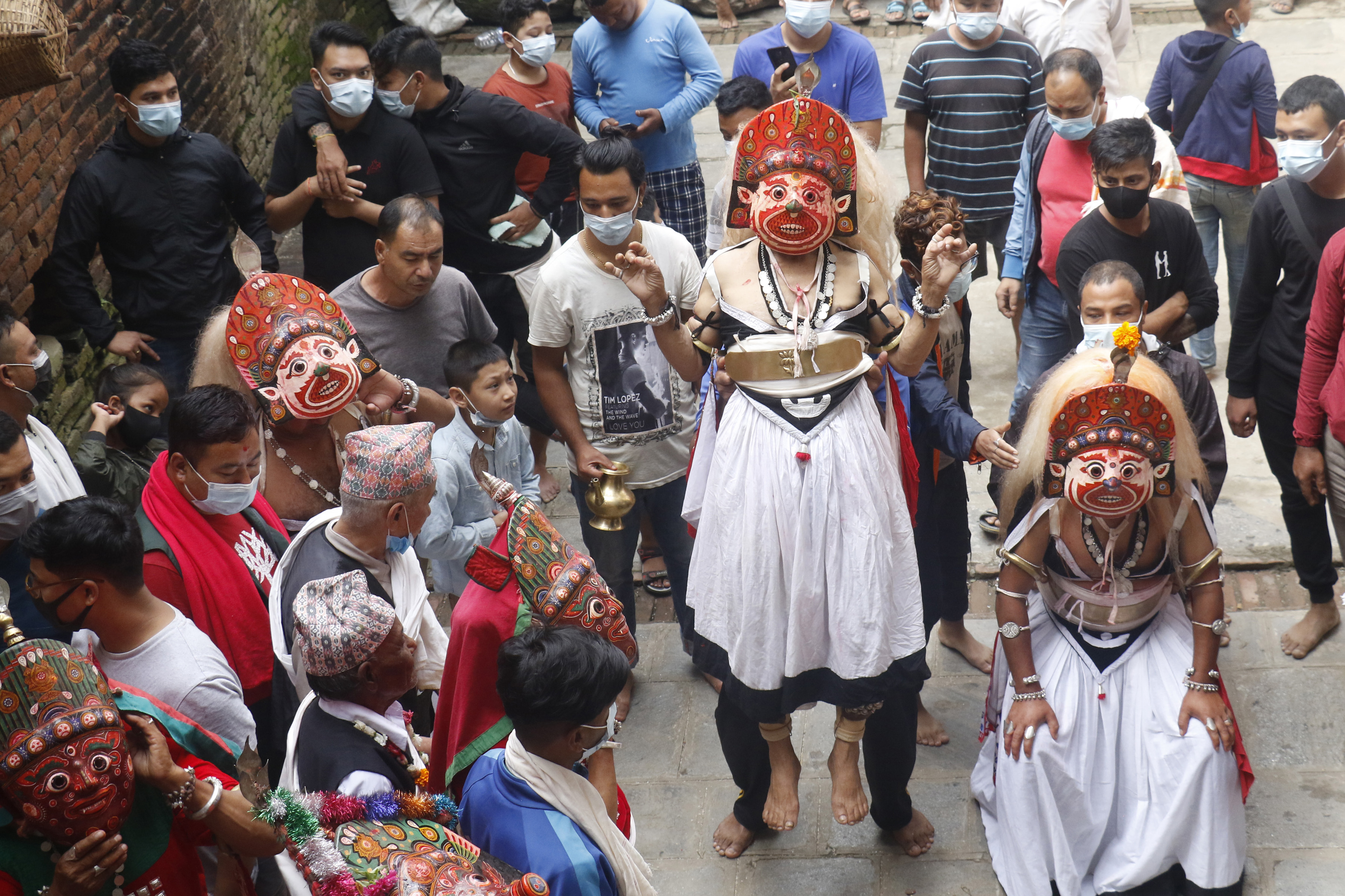 बोडेमा नीलबाराही नाचको उल्लास [तस्बिरहरू]