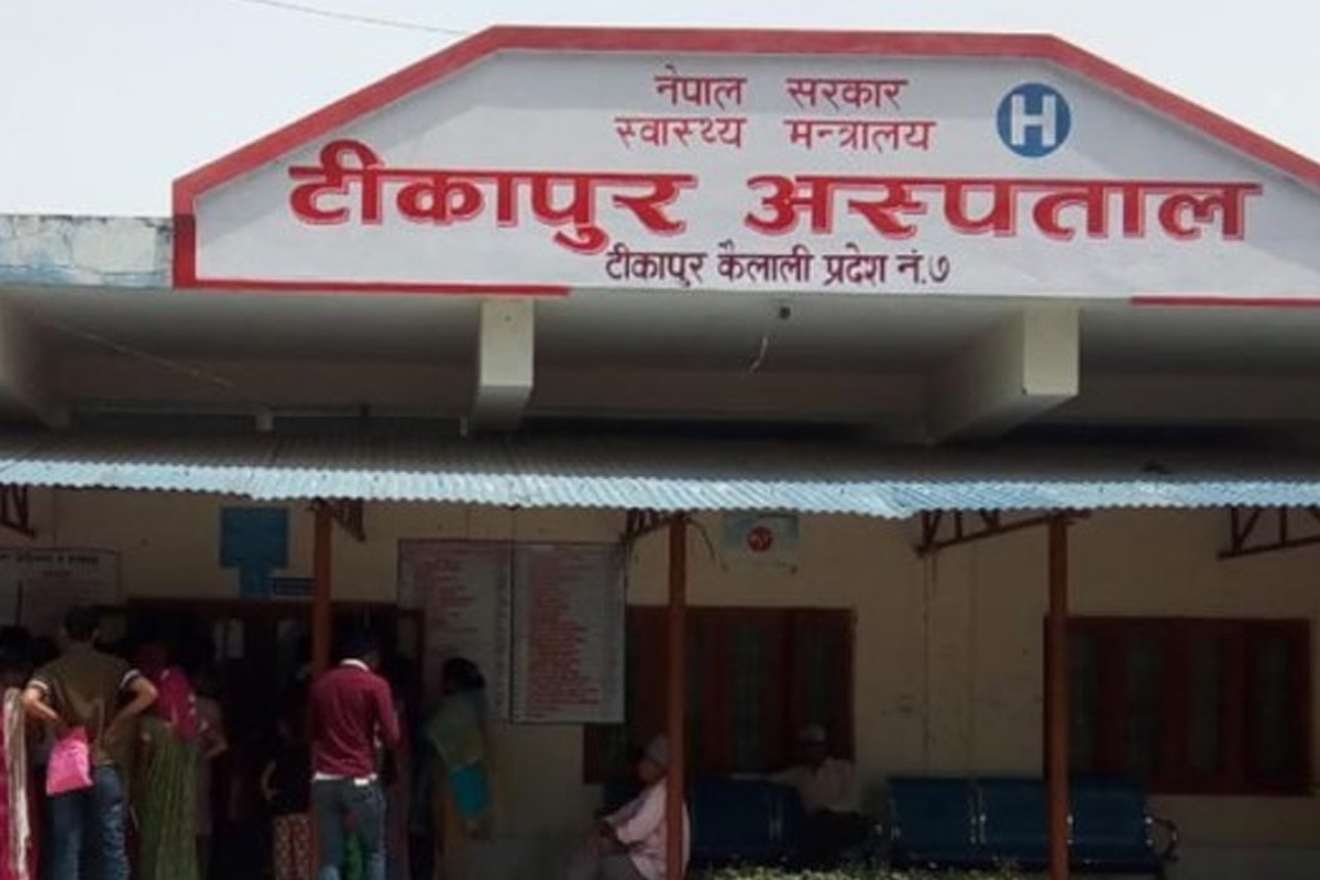 बिरामीको चापले टीकापुर अस्पतालमा शय्या अभाव