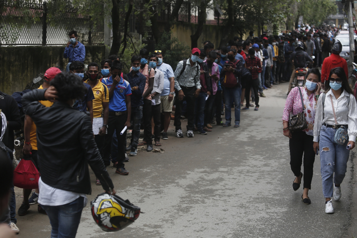 खोप लगाउन भन्दा प्रमाणपत्र लिन सकस