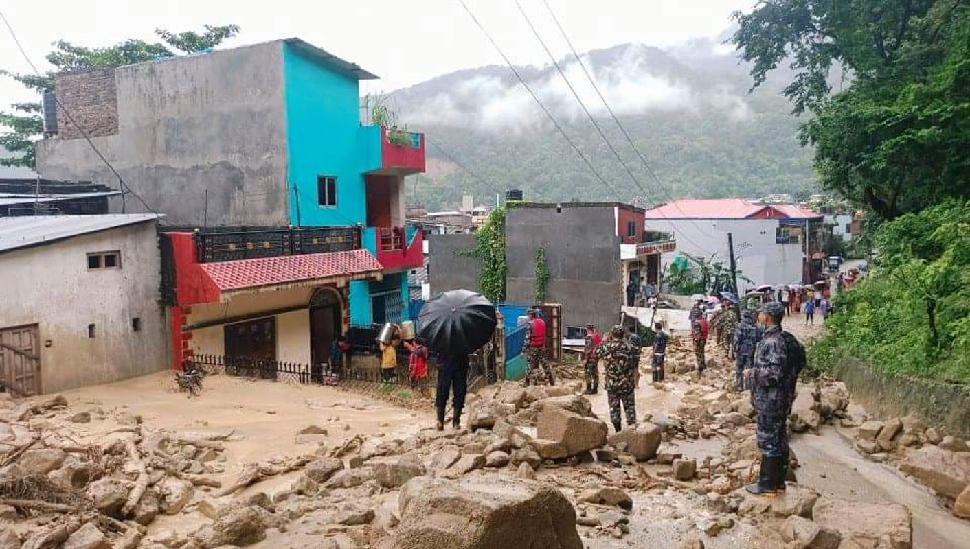 पहिरोले बुटवलमा ७ घर पुरिए
