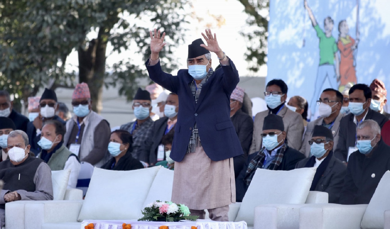 युवासँग उभिएपछि दलभित्र देउवालाई सहज