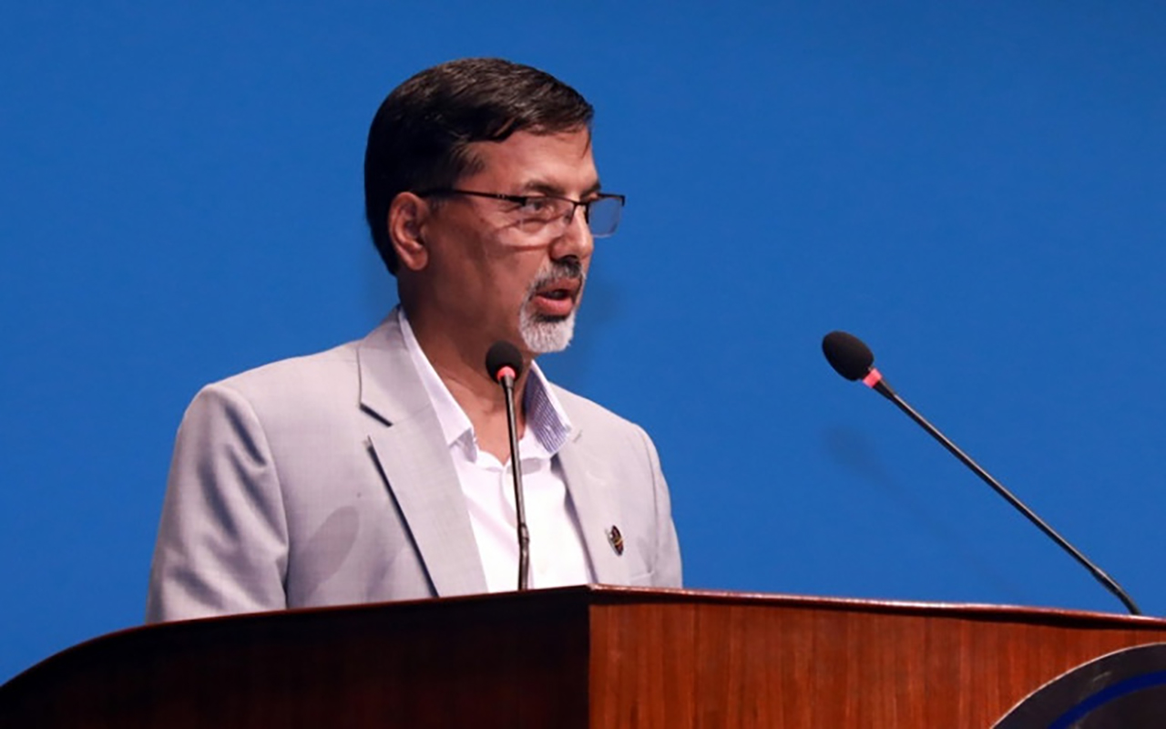 जनार्दन शर्माले 'लथालिंग' पारे स्वास्थ्य बिमा कार्यक्रम, सच्याउने पहलमा बोर्ड