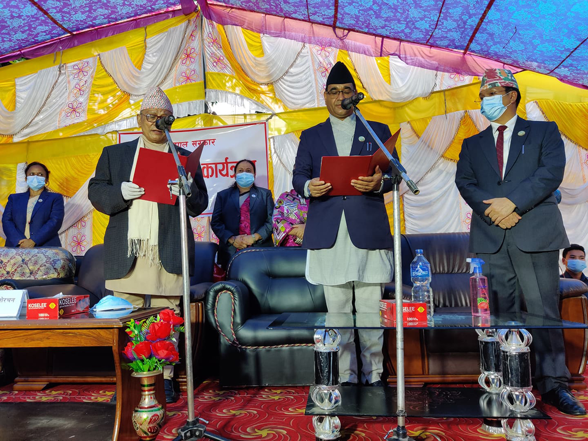 लुम्बिनीका मुख्यमन्त्री केसीसहित ६ मन्त्रीले लिए शपथ