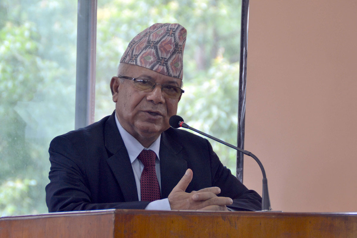 नेपाललाई आफ्नै समूह जोगाउन धौधौ