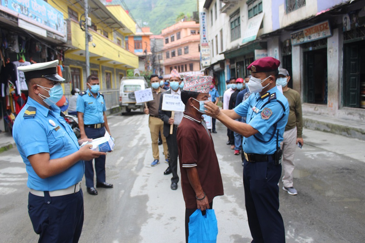 मास्क नलगाउने यात्रुले सार्वजनिक सवारी साधन चढ्न नपाउने