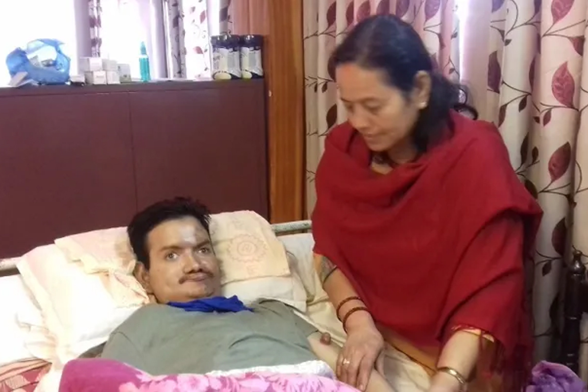 अर्धचेत मुकेश : पिरोलिँदै बित्छन् कायस्थ परिवारको दसैँ