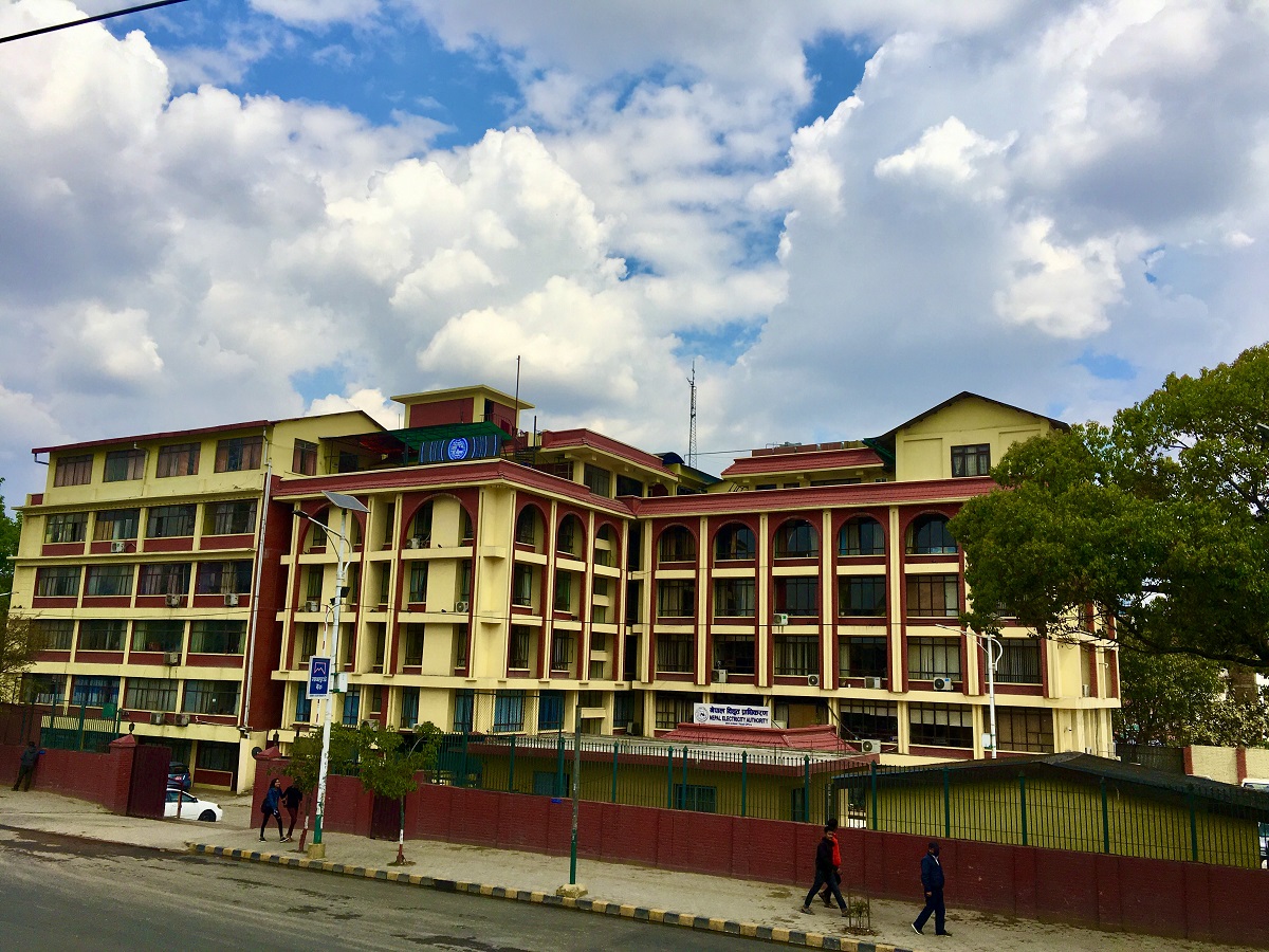 कर्णालीका ३ नगर र ३३ गाउँपालिकामा पुगेको छैन बिजुली