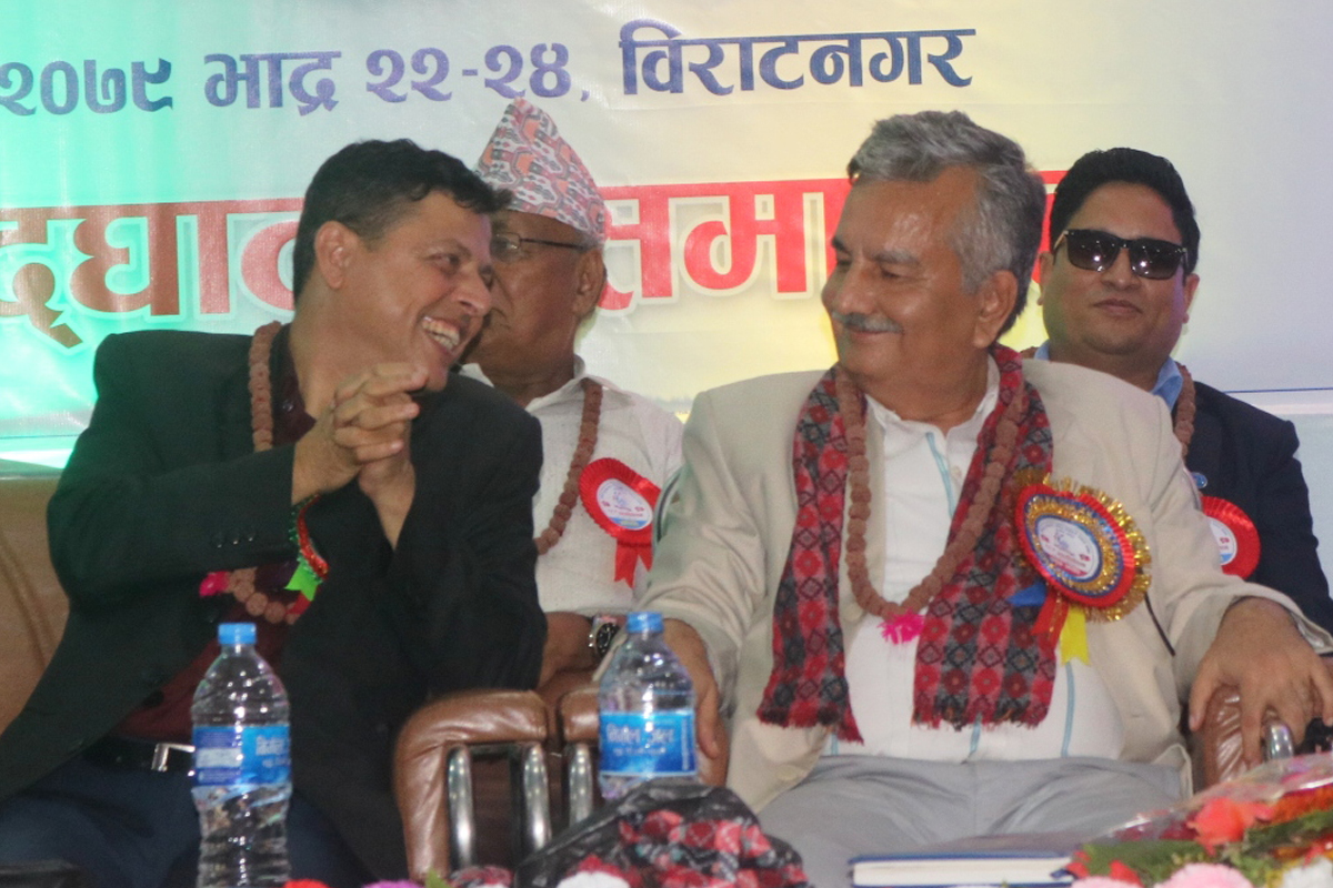 एक वर्षपछि एमाले र एसका नेताबीच एउटै मञ्चमा संवाद