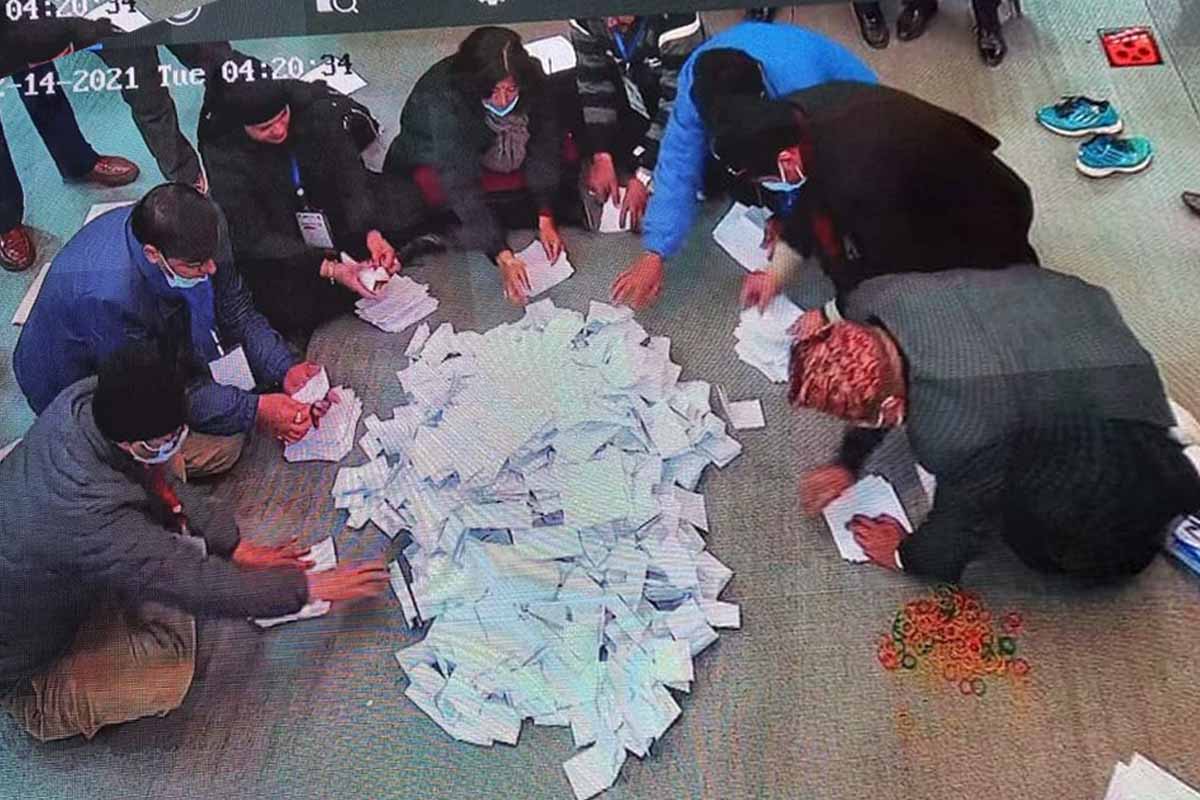 कांग्रेस महाधिवेशन : मतगणना जारी, केही घण्टामै सभापतिबारे परिणाम