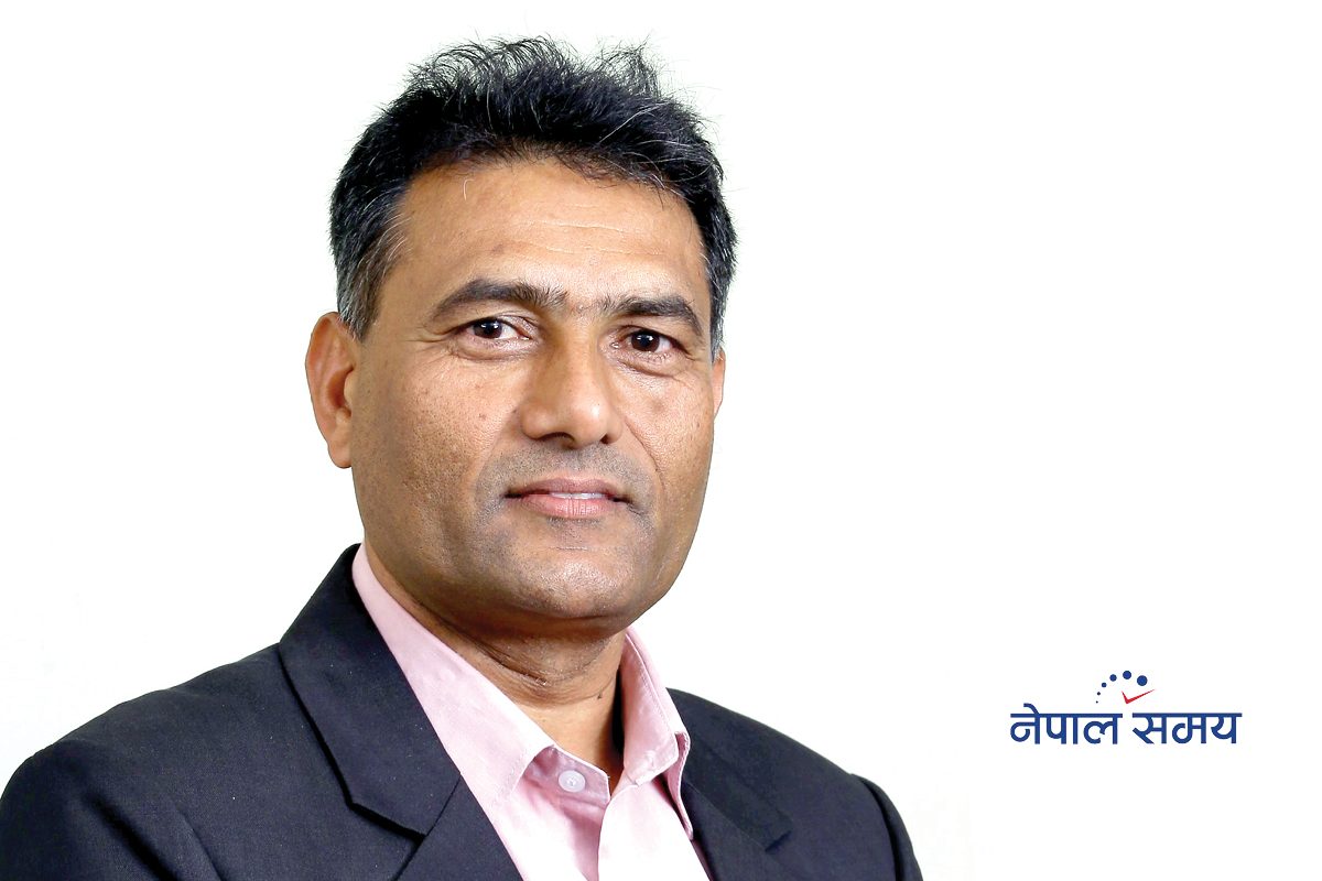 बिमा ऐनको पुरानै संरचना र व्यवस्थापनबाट परिवर्तन सम्भव छैन : रवीन्द्र घिमिरे [अन्तर्वार्ता]